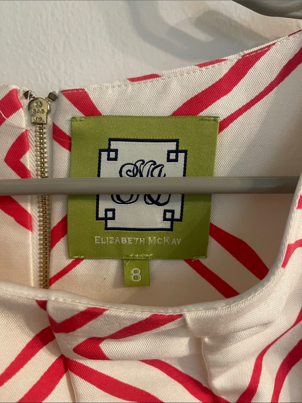 Elizabeth McKay White Cap-Sleeve Top with Red Geometric Print - Picture 3 of 5